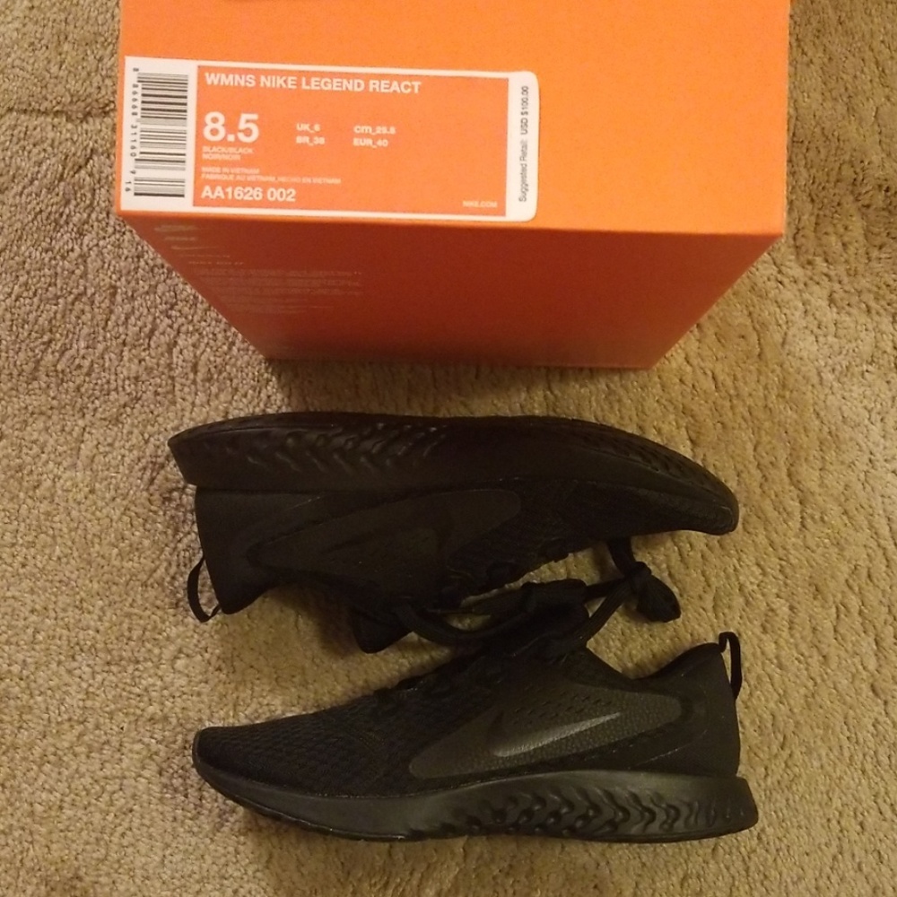 New womens black nike legend react size 8.5